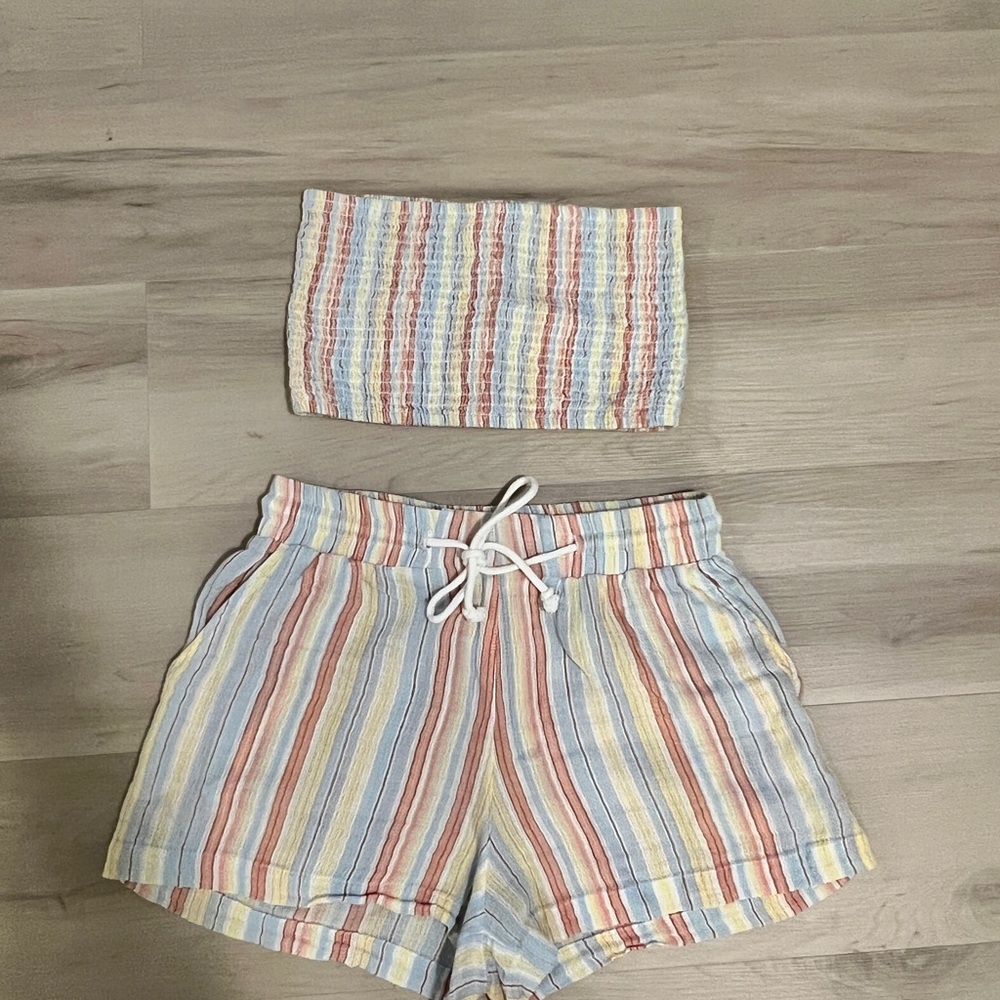 Billabong Tube Top and Shorts Set